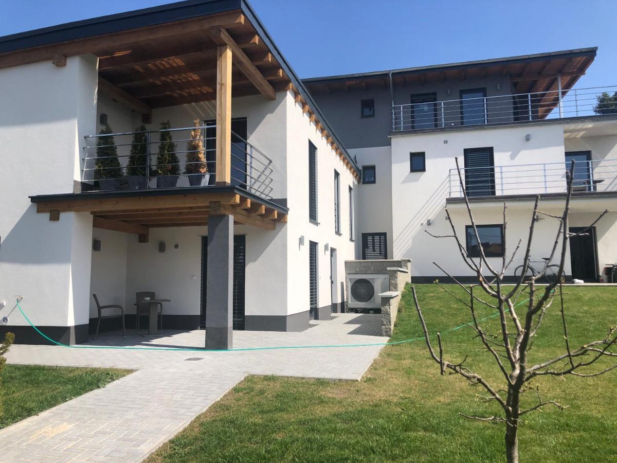 Anico Apartmany Dolni Benesov Dış mekan fotoğraf