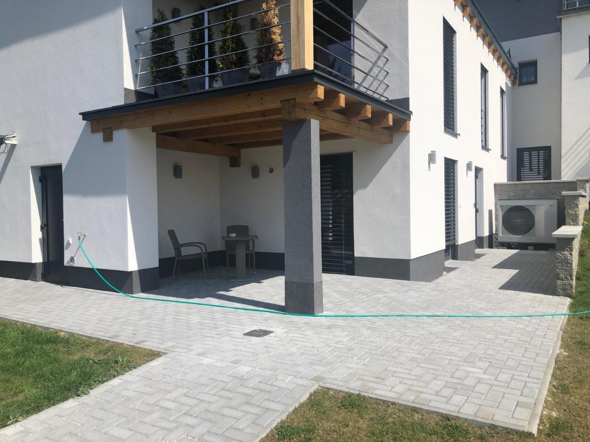 Anico Apartmany Dolni Benesov Dış mekan fotoğraf
