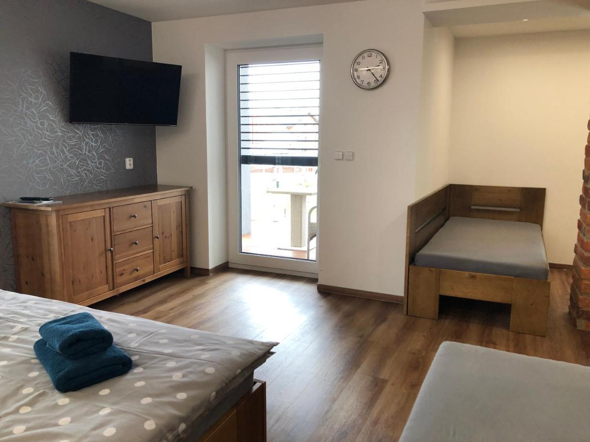 Anico Apartmany Dolni Benesov Dış mekan fotoğraf