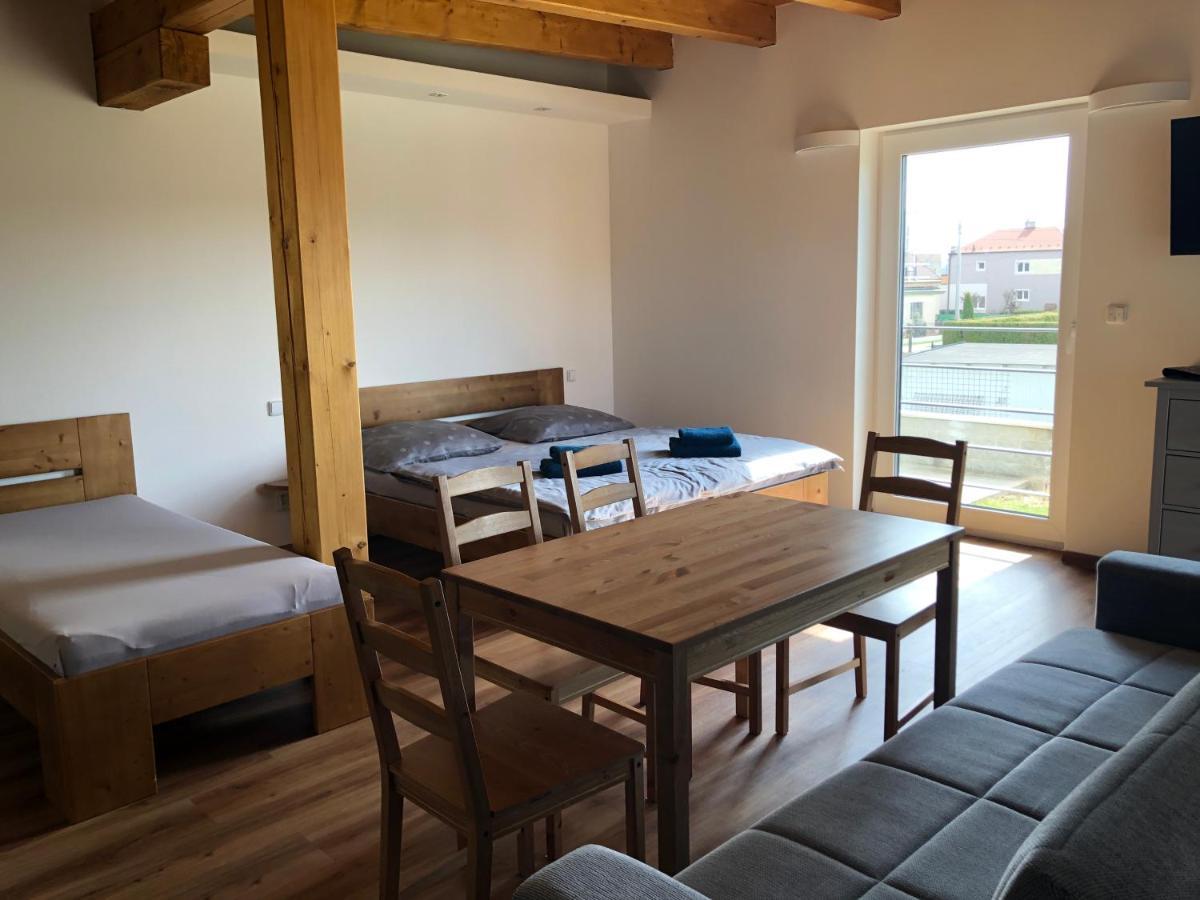 Anico Apartmany Dolni Benesov Dış mekan fotoğraf