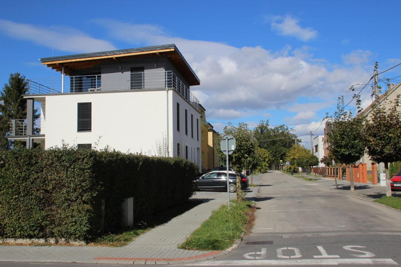 Anico Apartmany Dolni Benesov Dış mekan fotoğraf